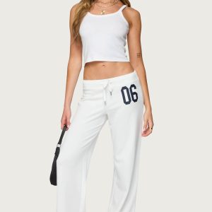 06 Sweatpants