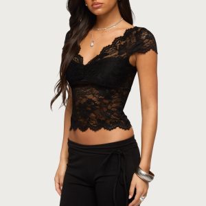 Elza Scalloped Sheer Lace Top